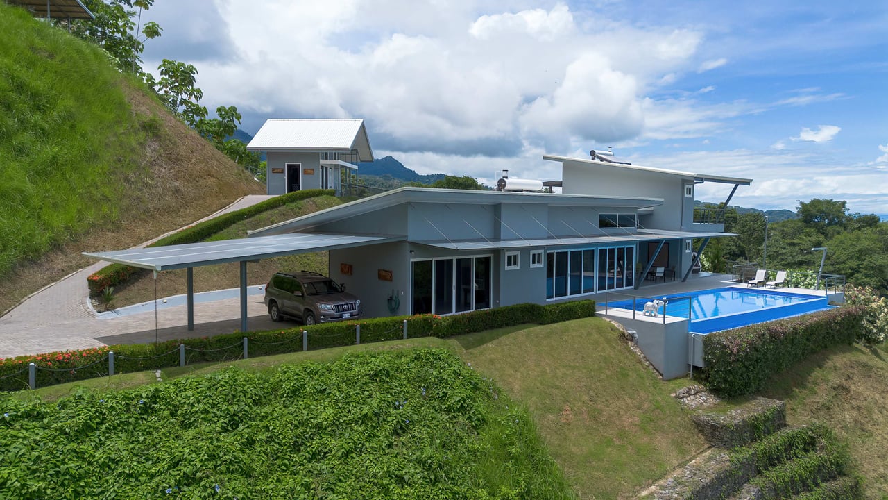 Cloud Nine. Ocean View Estate in Uvita