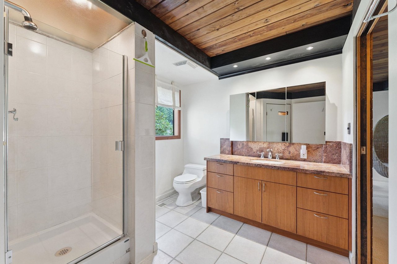 155 Highview Pl