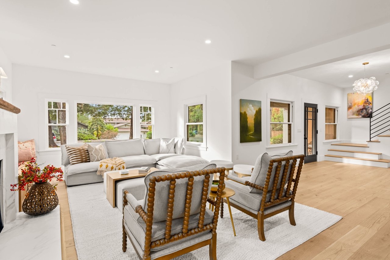 Healsburg Downtown Estate