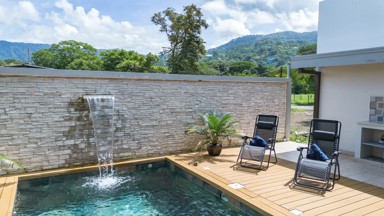 Uvita Paradise Brand New 3 Bedroom, 2.5 Bathroom Modern Home
