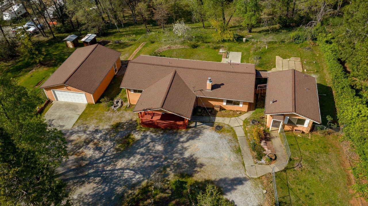 17778 Red Bud Ln