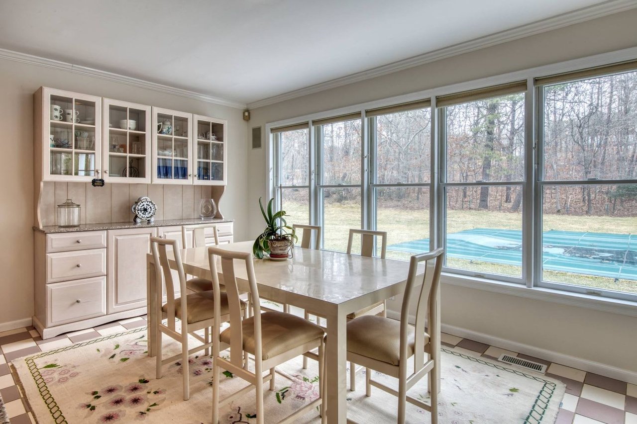 1611 Deerfield Rd