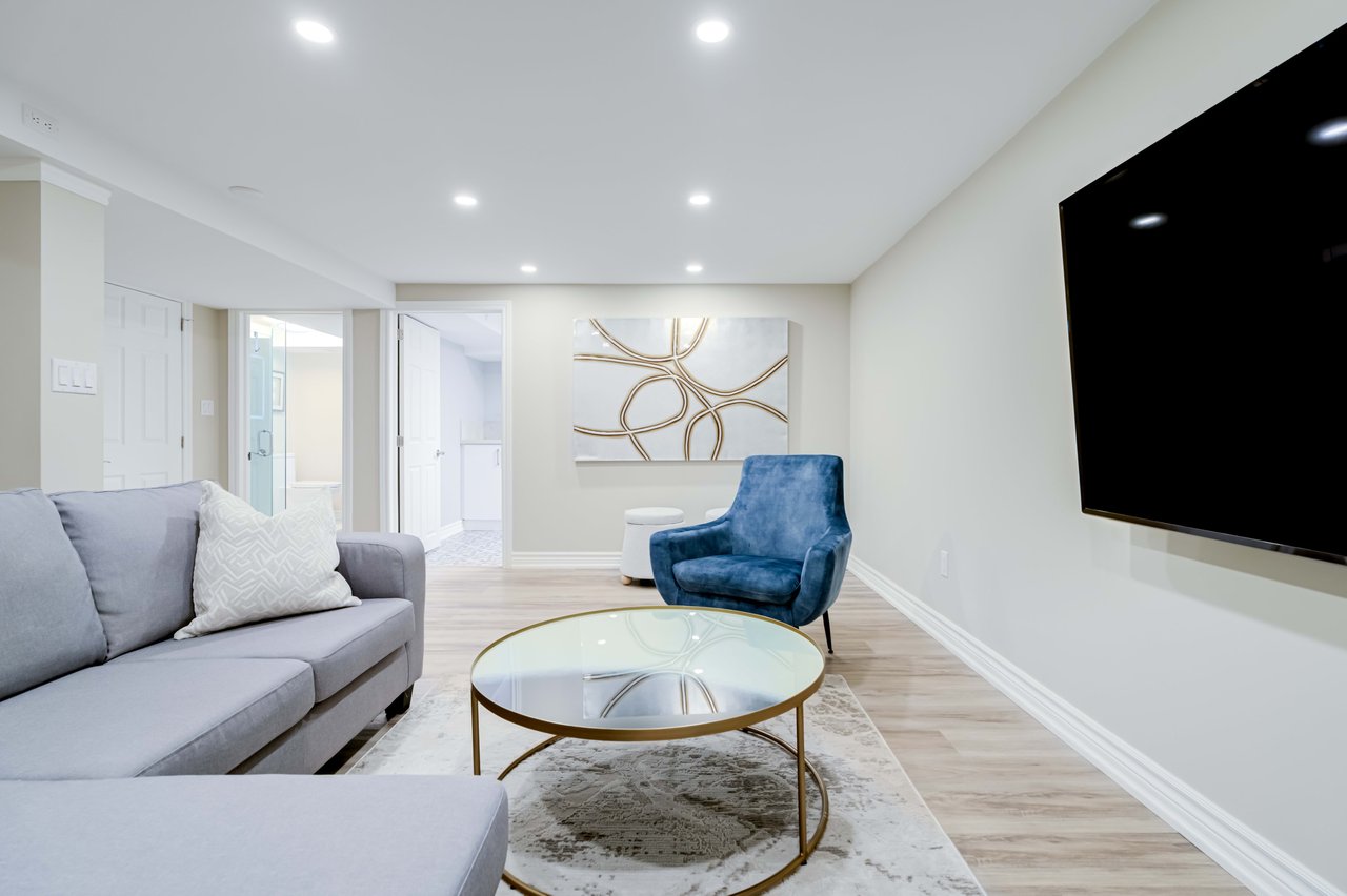16 Henry Corson Pl