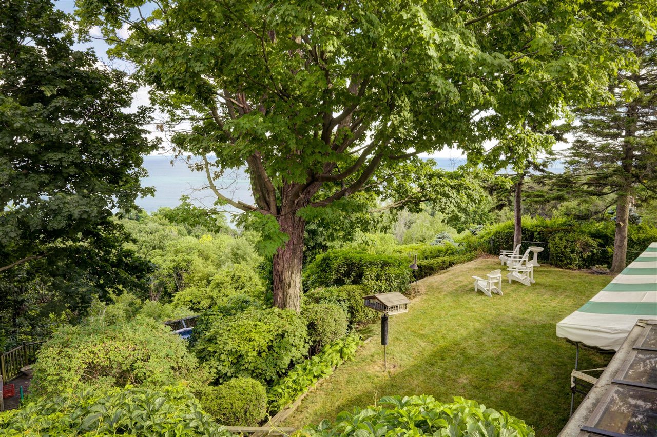9 Hill Cres