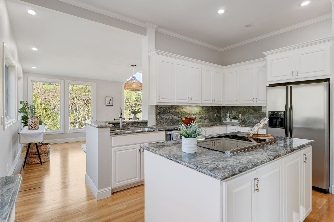 166 Crane Drive, San Anselmo