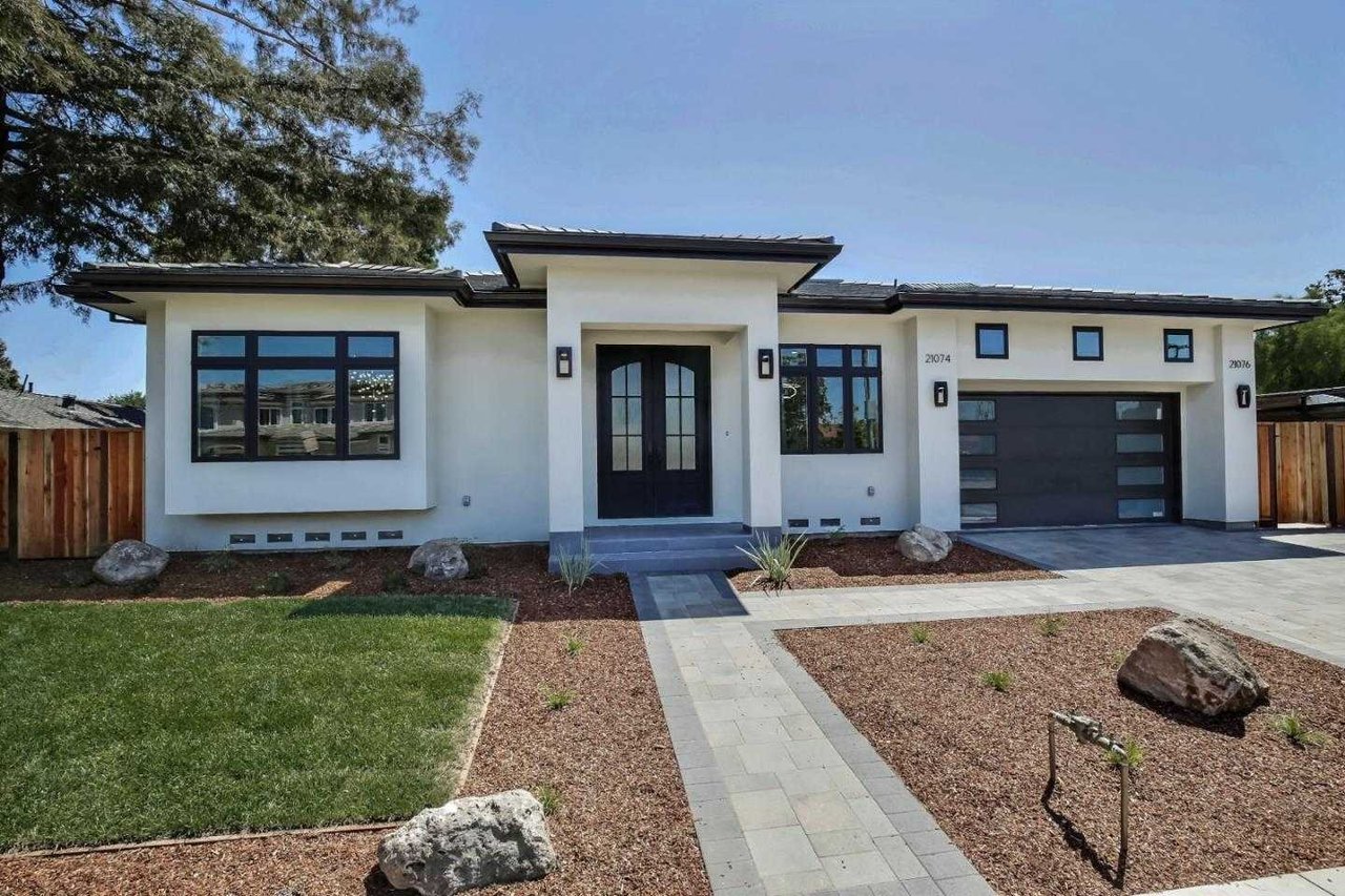 21074 Gardena DR