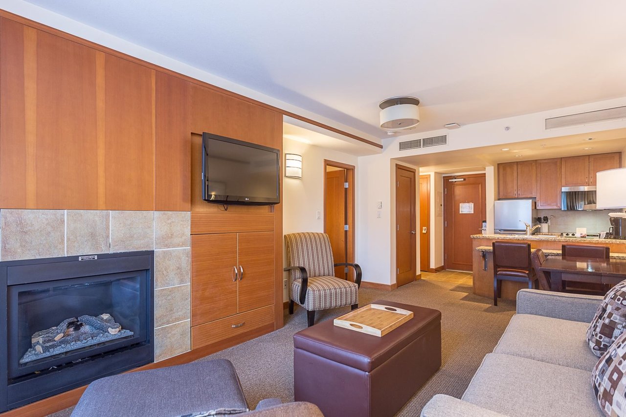 3311-4299 Blackcomb Wy