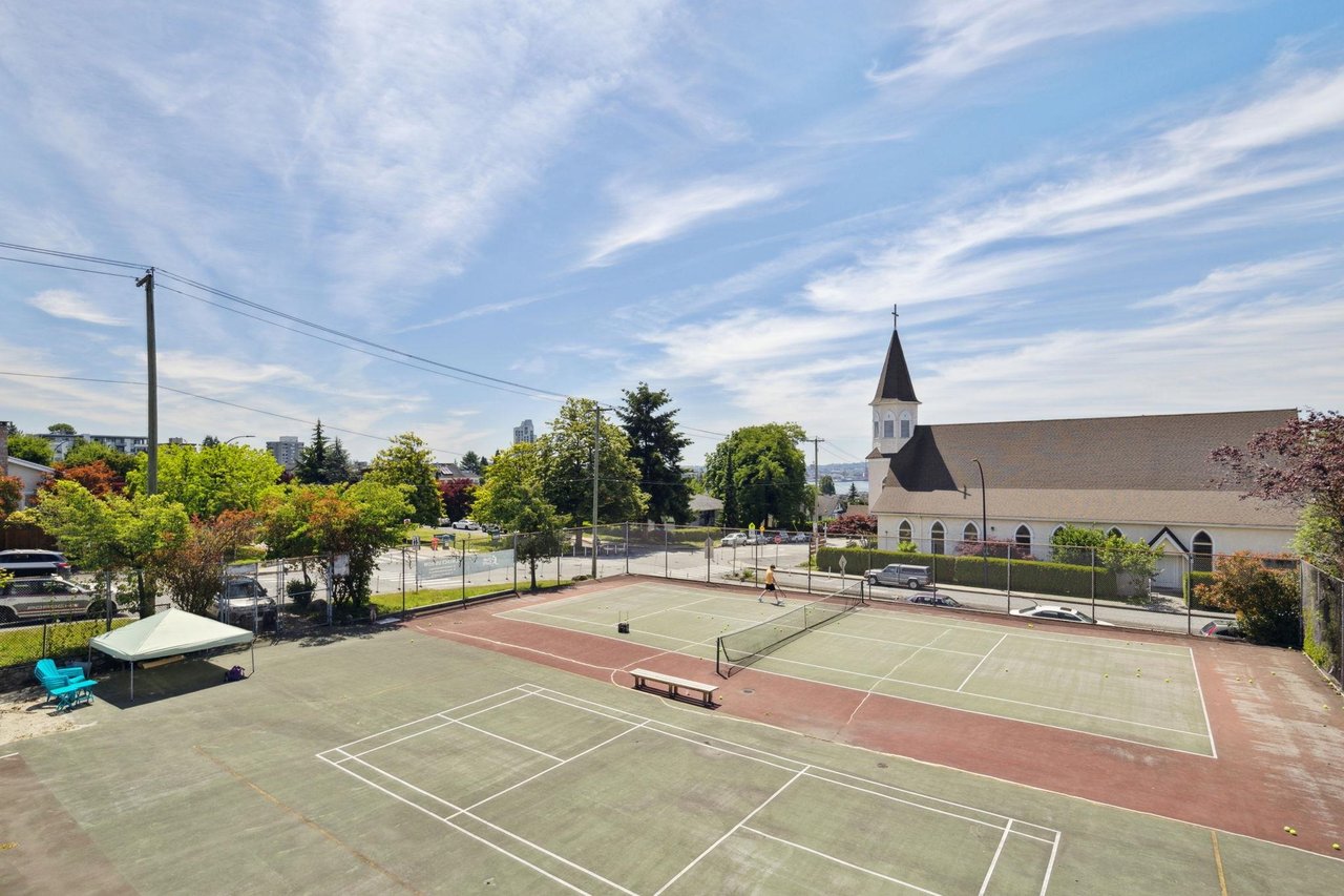 617 Mahon Avenue, North Vancouver