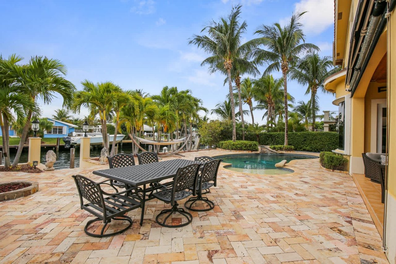820 Ocean Inlet Dr