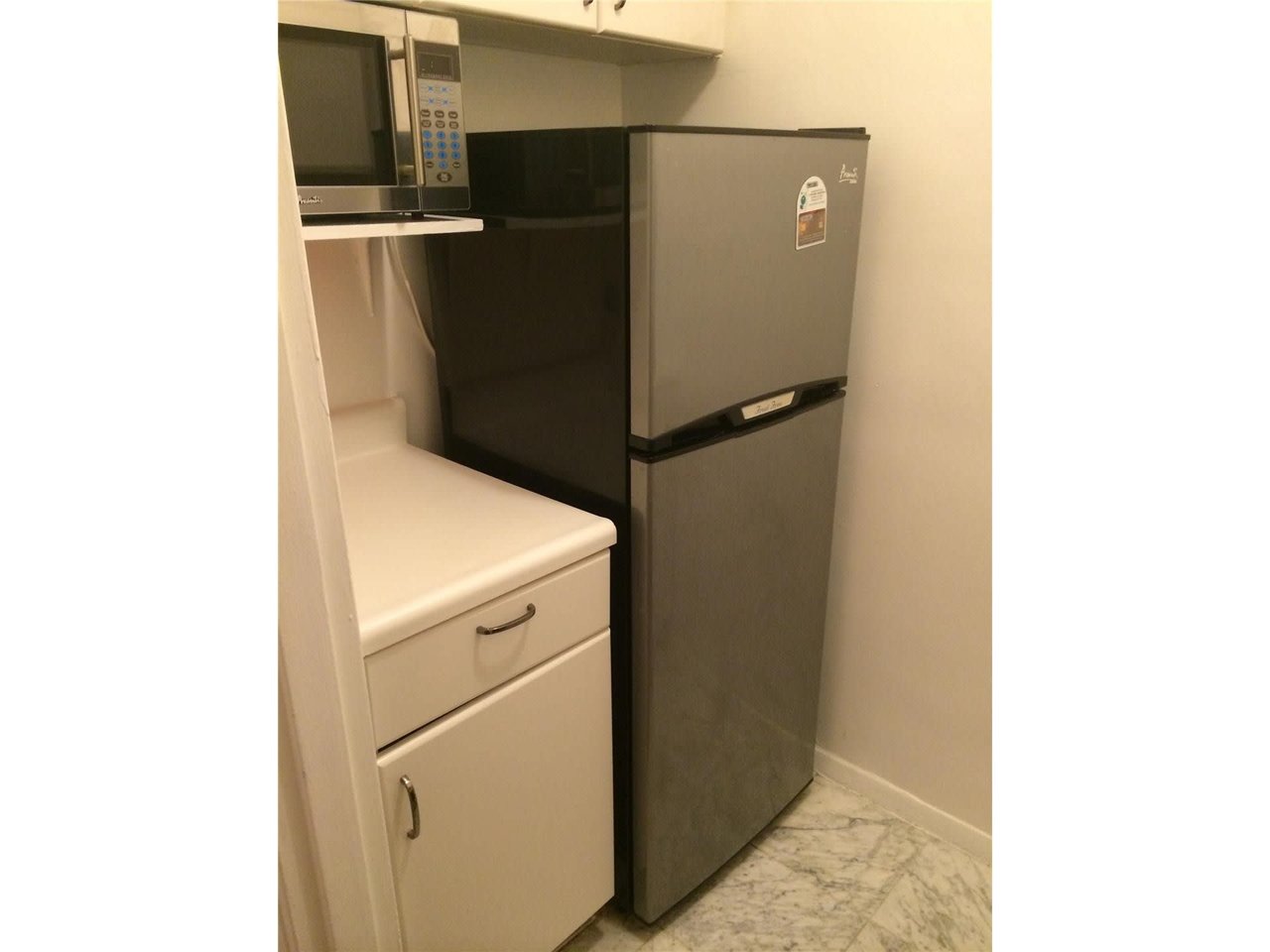 330 East 70th St, 4K