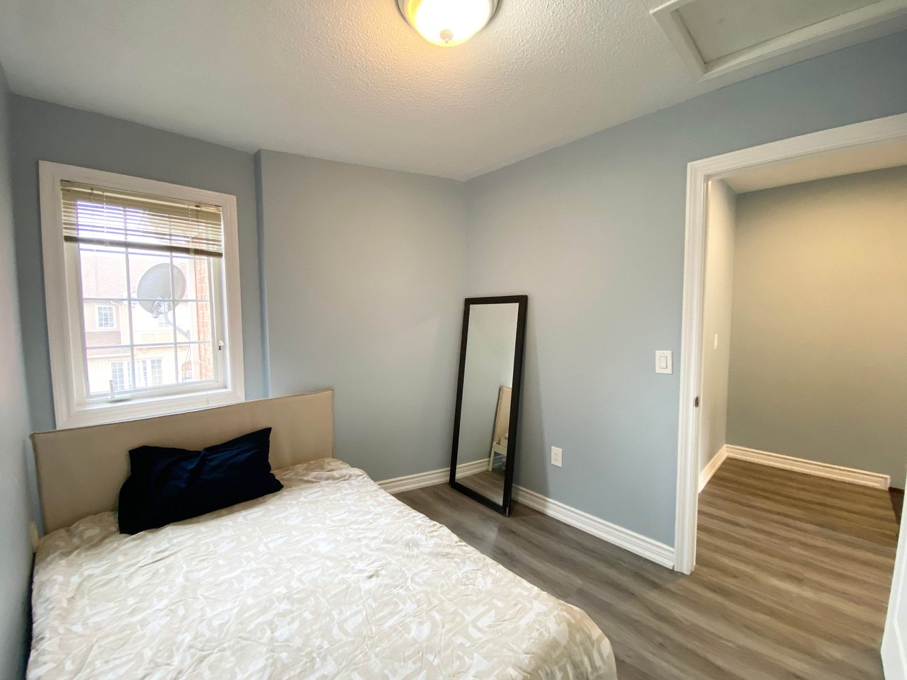 3020 Cedarglen Gate, Unit 42