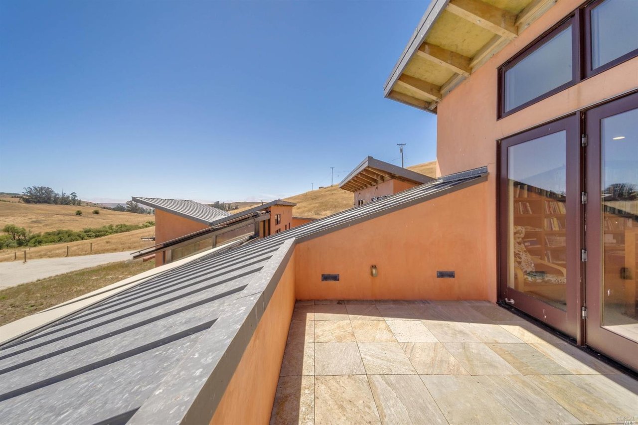 1100 Vly Frd Freestone Rd