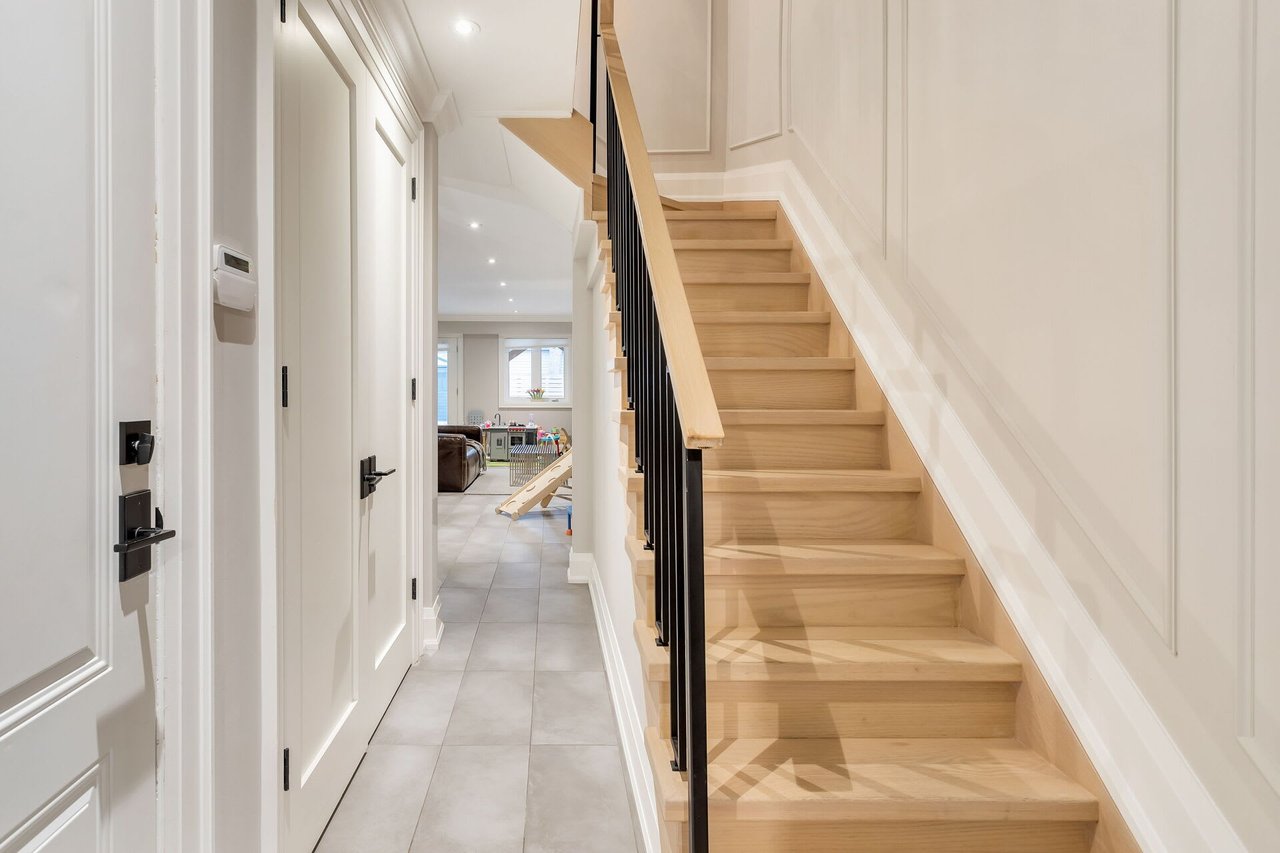 Lawrence Avenue & Blackcreek - Detached