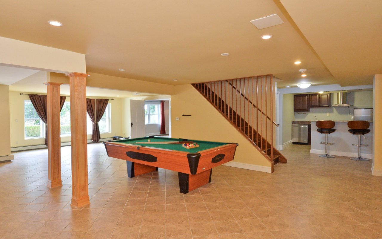 68 Hillcrest Drive