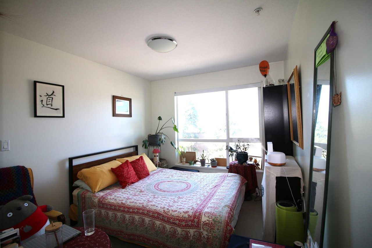311-2888 E 2nd Ave