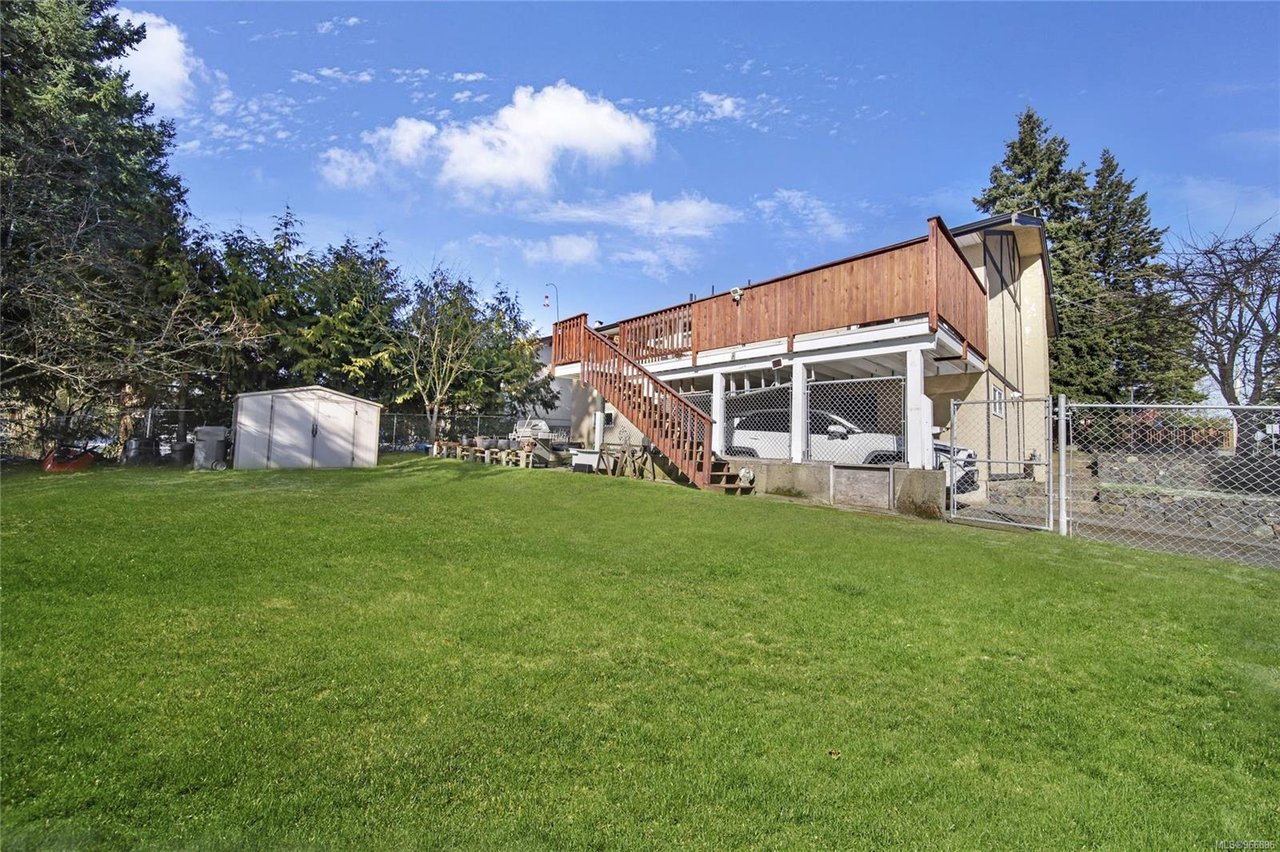 403 Dressler Rd