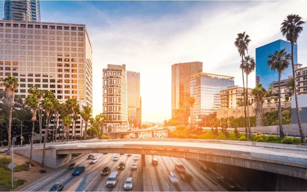 Staying Optimistic in the Face of Negativity