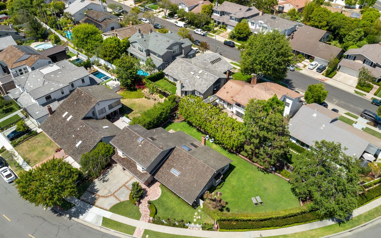 1843 Newport Hills Drive E