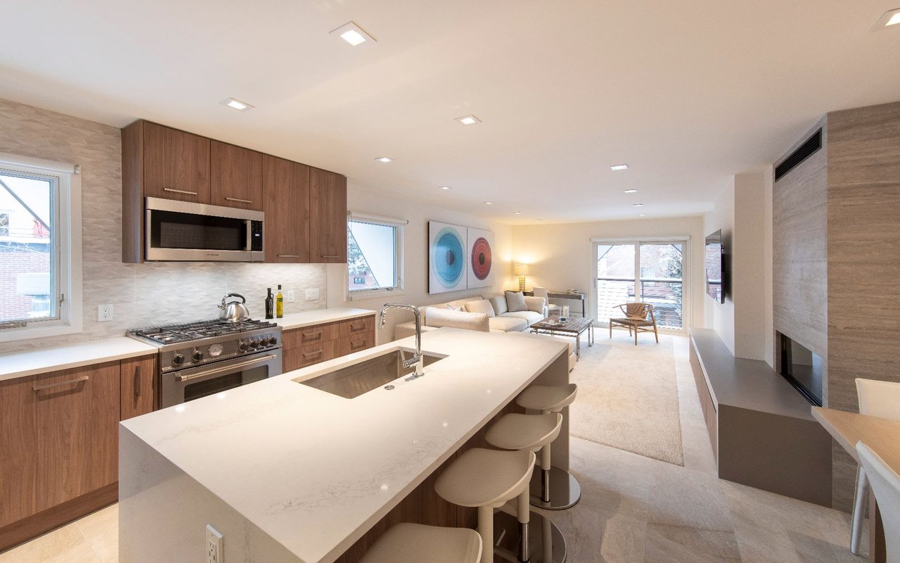 210 E Cooper Ave 3G