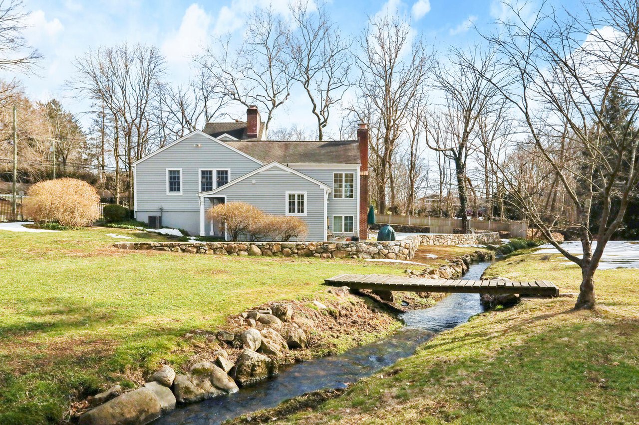 137 Long Lots Road