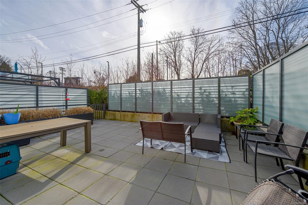 217-767 Tyee Rd