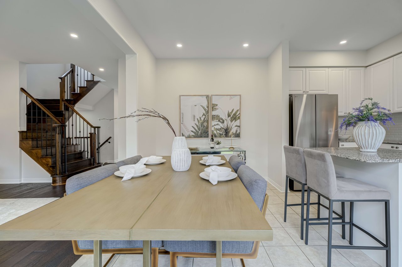 18 Fred Jackman Ave
