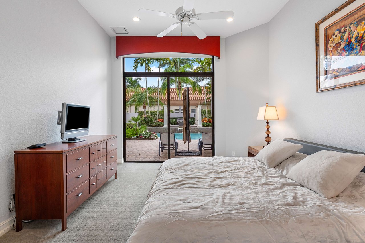 5808 Vintage Oaks Circle