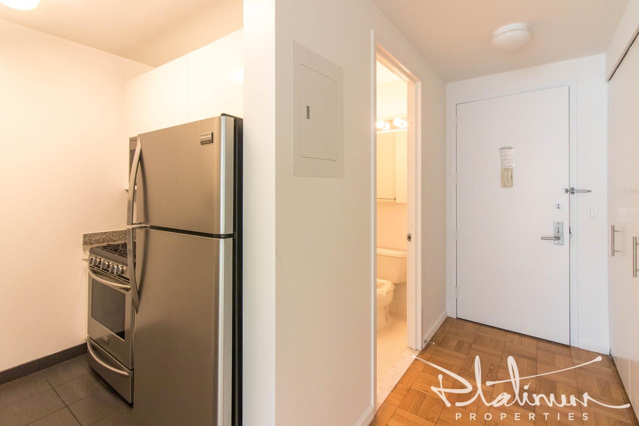 505 West 37th Street, Apt 616