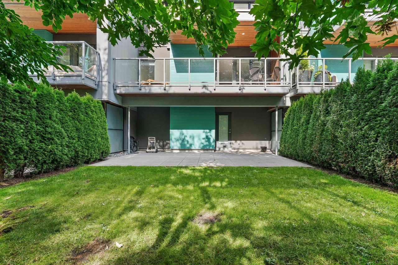 16-3595 Salal Drive, North Vancouver