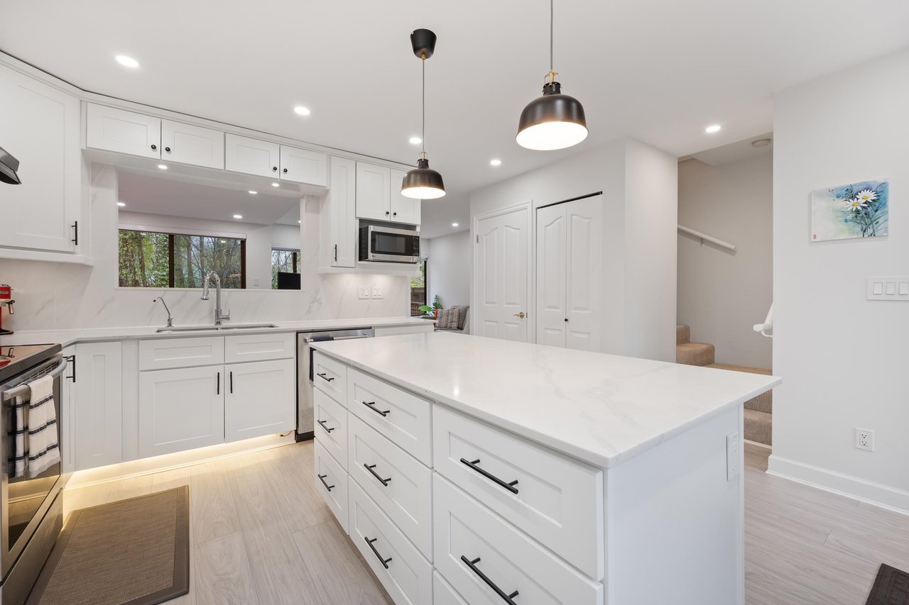4681 Fernglen Pl