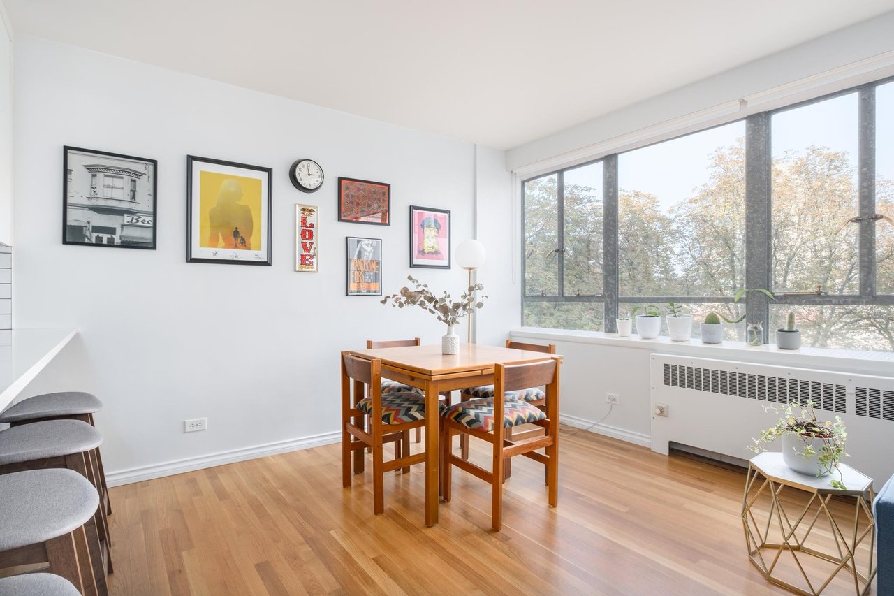 321-1445 Marpole Ave