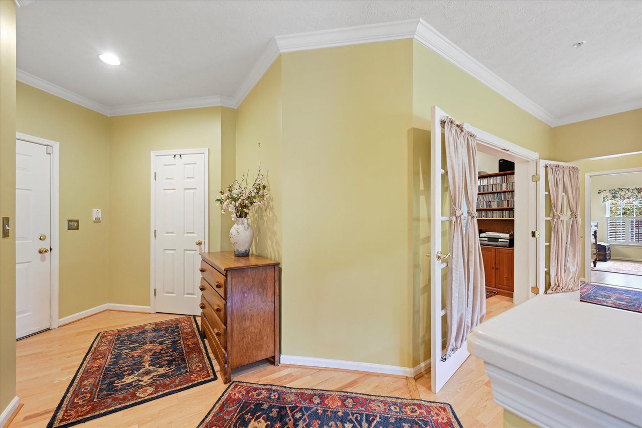 9606-B Amberleigh Lane