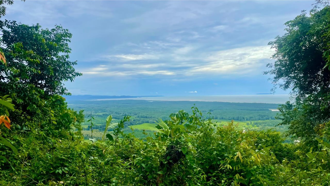 Private Waterfall Ocean View Land, Ojochal, Puntarenas