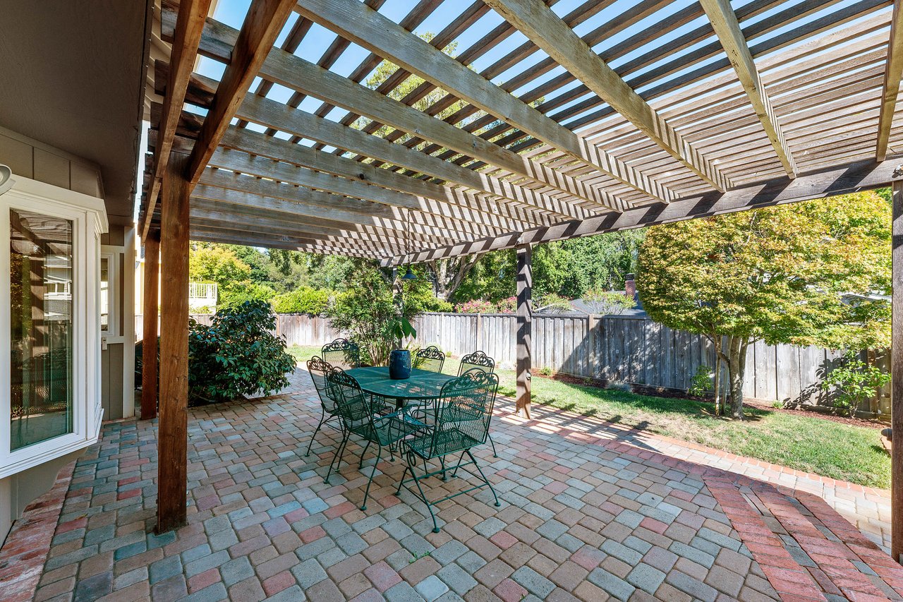 23 Trumbull Court