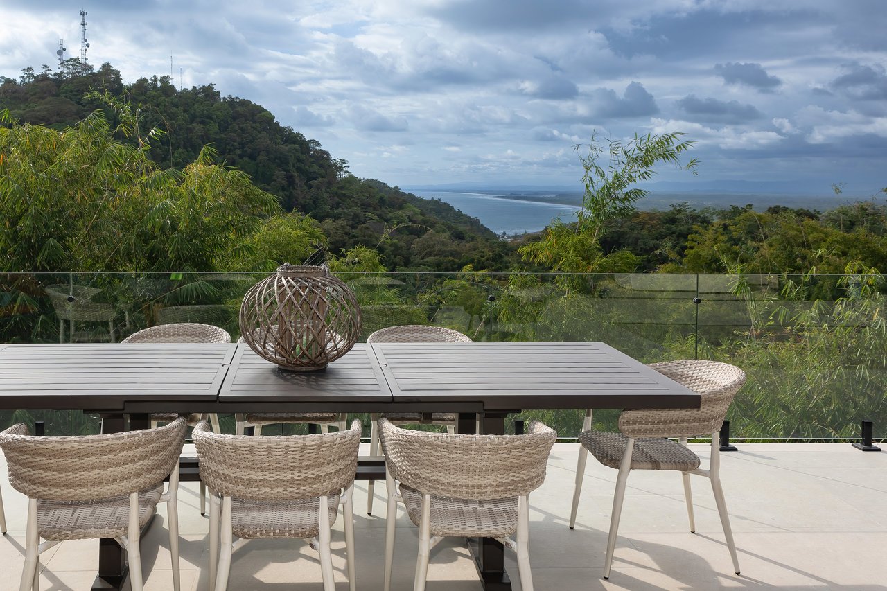Modern Luxury Villa Near Marina, Manuel Antonio, Puntarenas