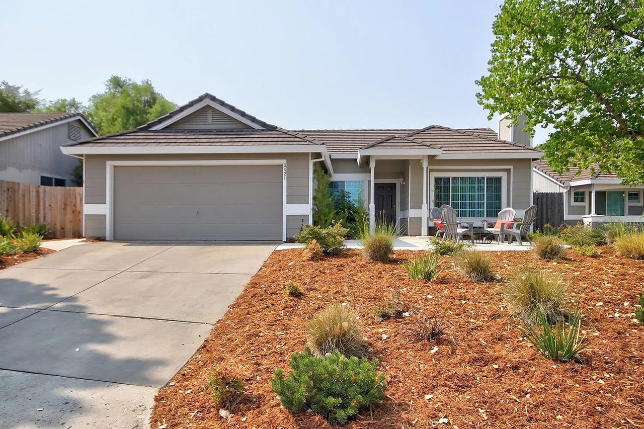 3421 Alyssum Cir