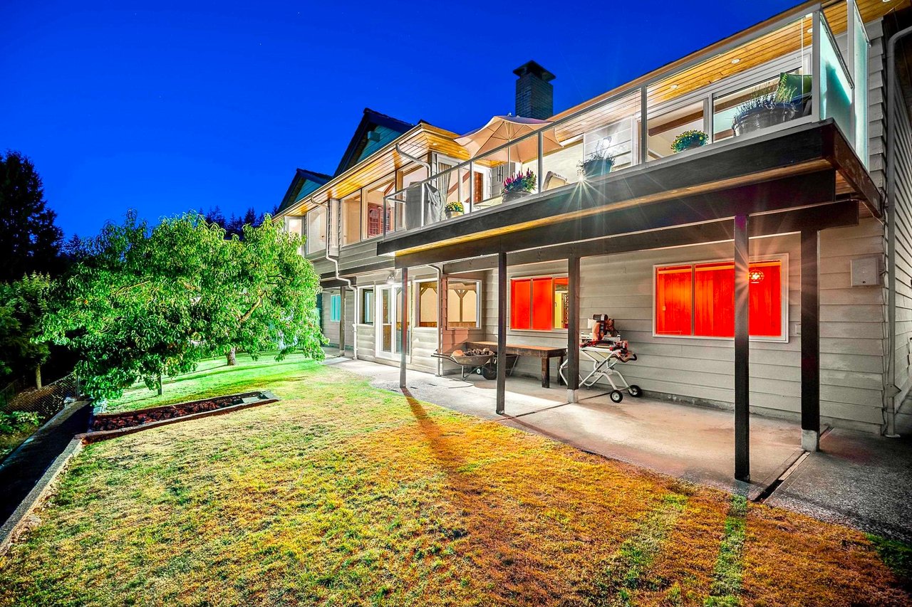 209 Rondoval Cres