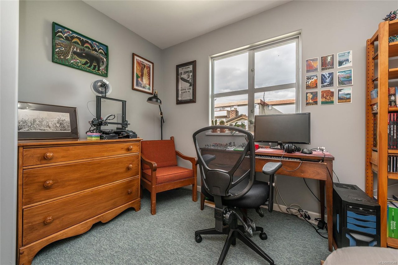 391 Burnside Rd