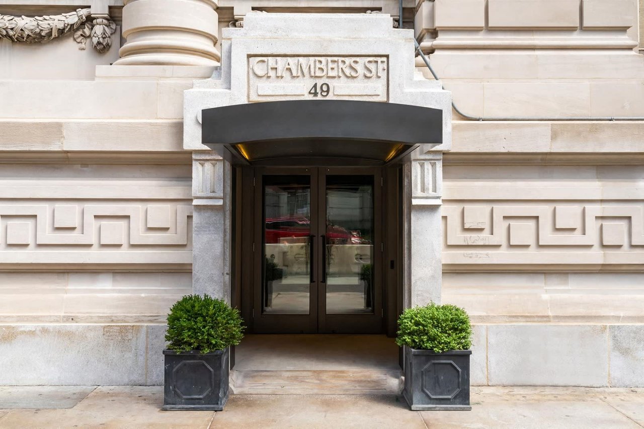 49 Chambers St, #11E