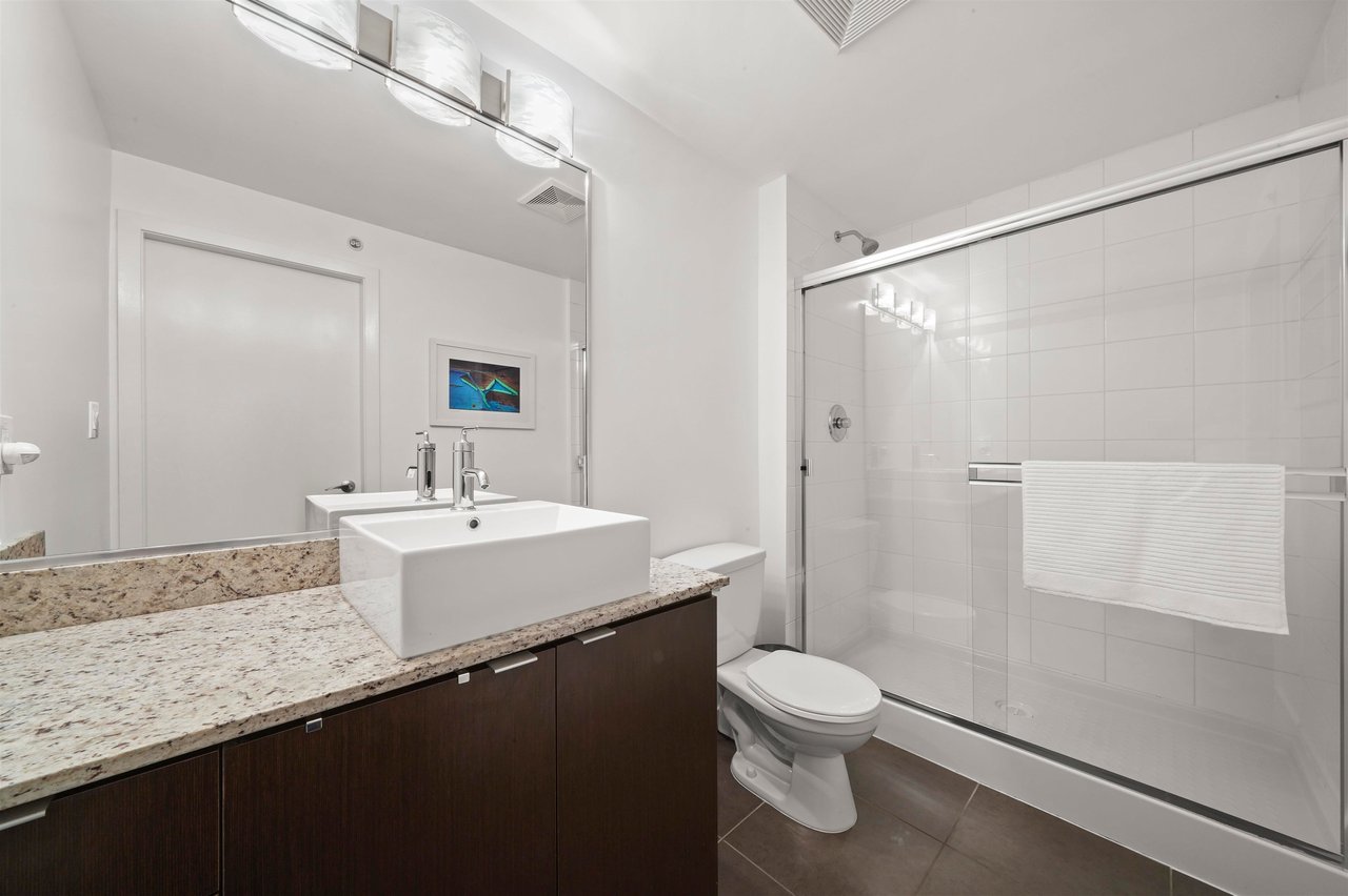 314-298 E 11th Ave