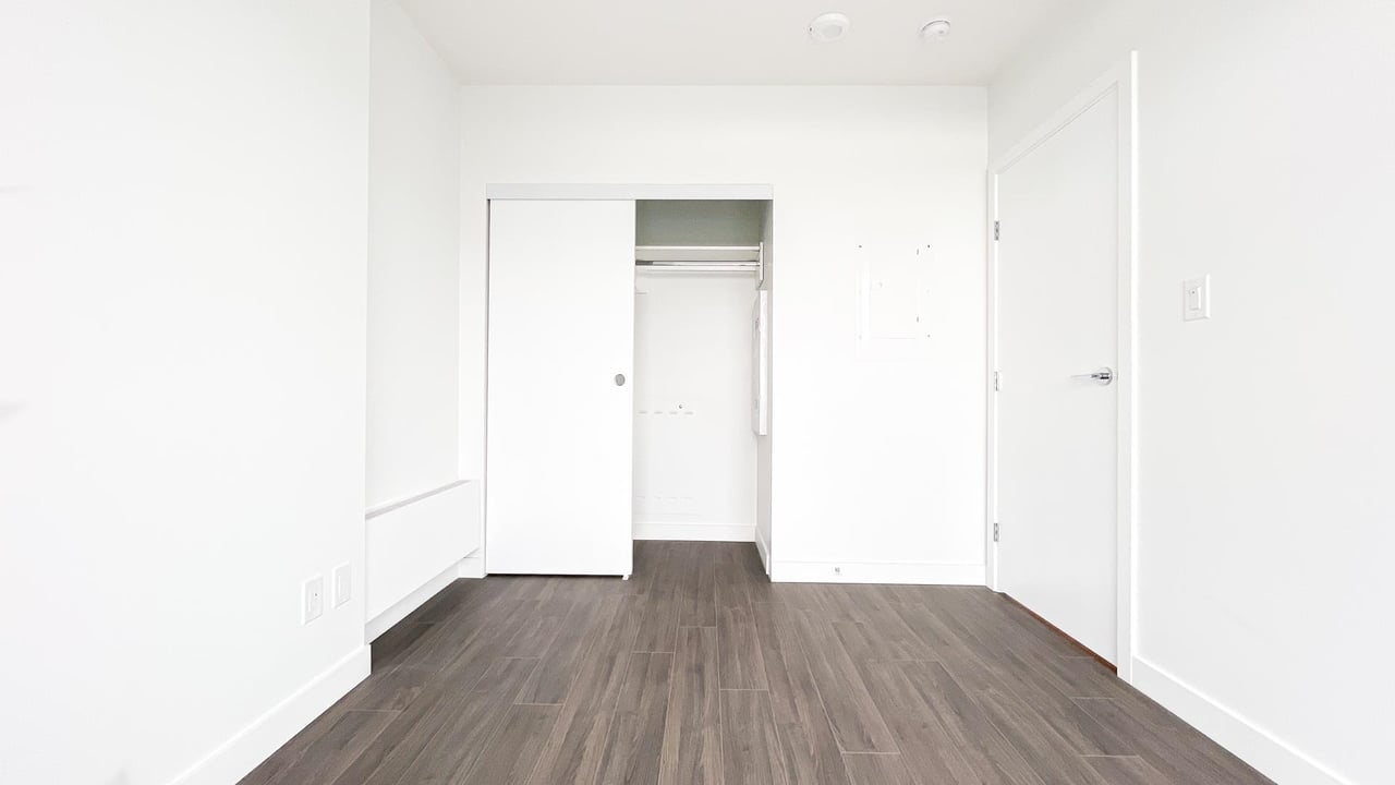 812-13615 Fraser Hwy