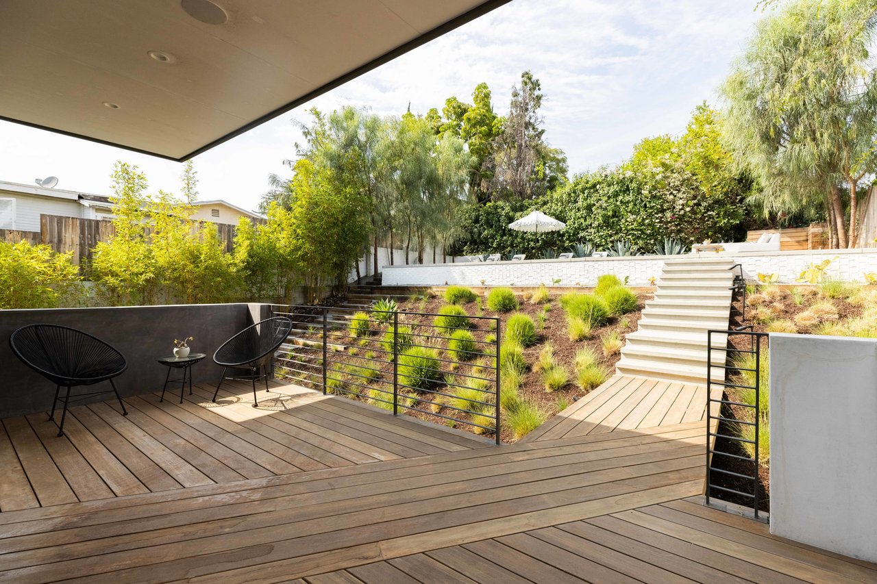 Architectural Stunner in Silver Lake