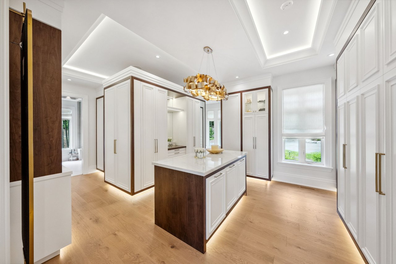 SOLD: An Extraordinary Custom-Built Estate