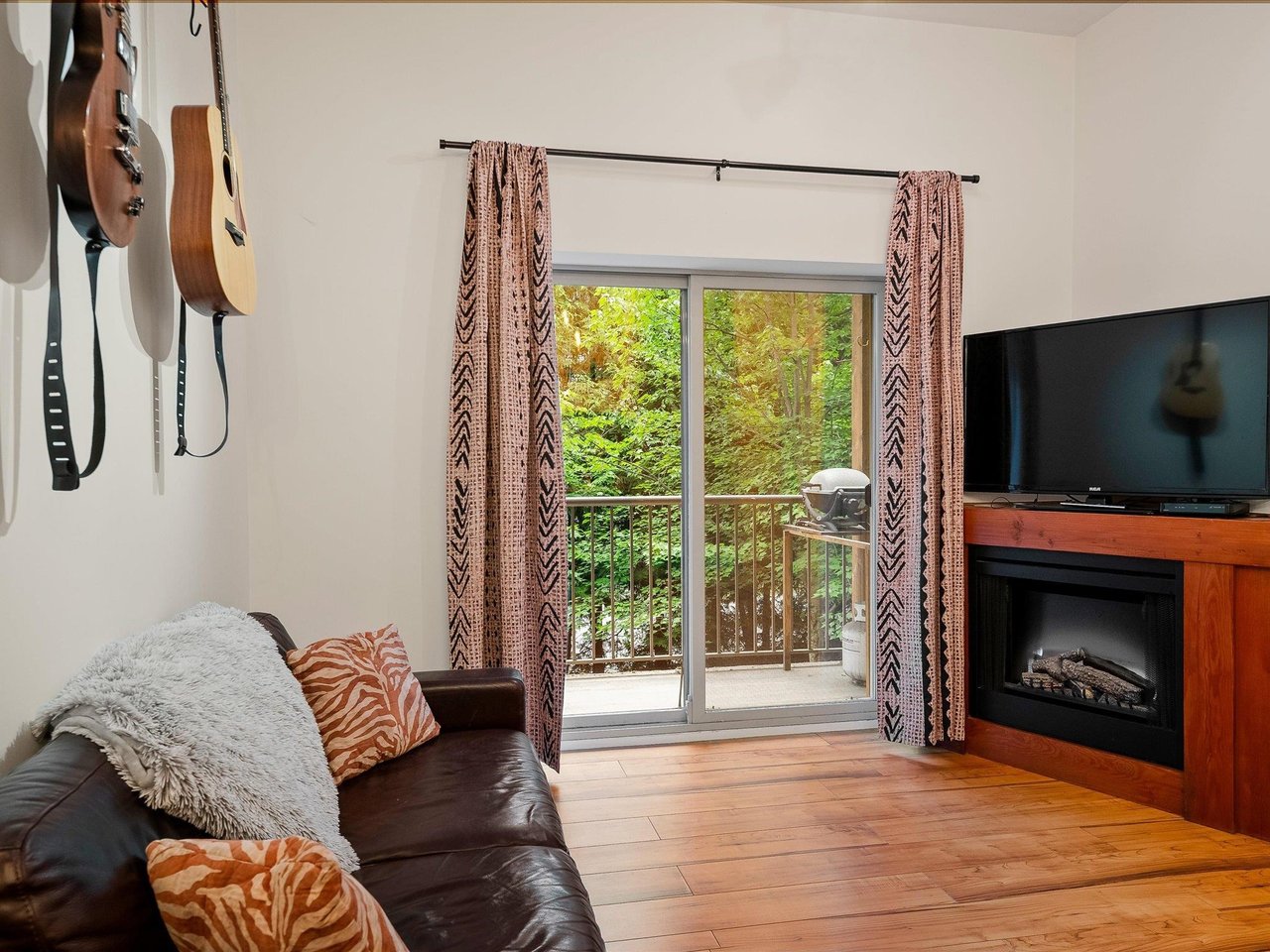 102-1411 Portage Rd