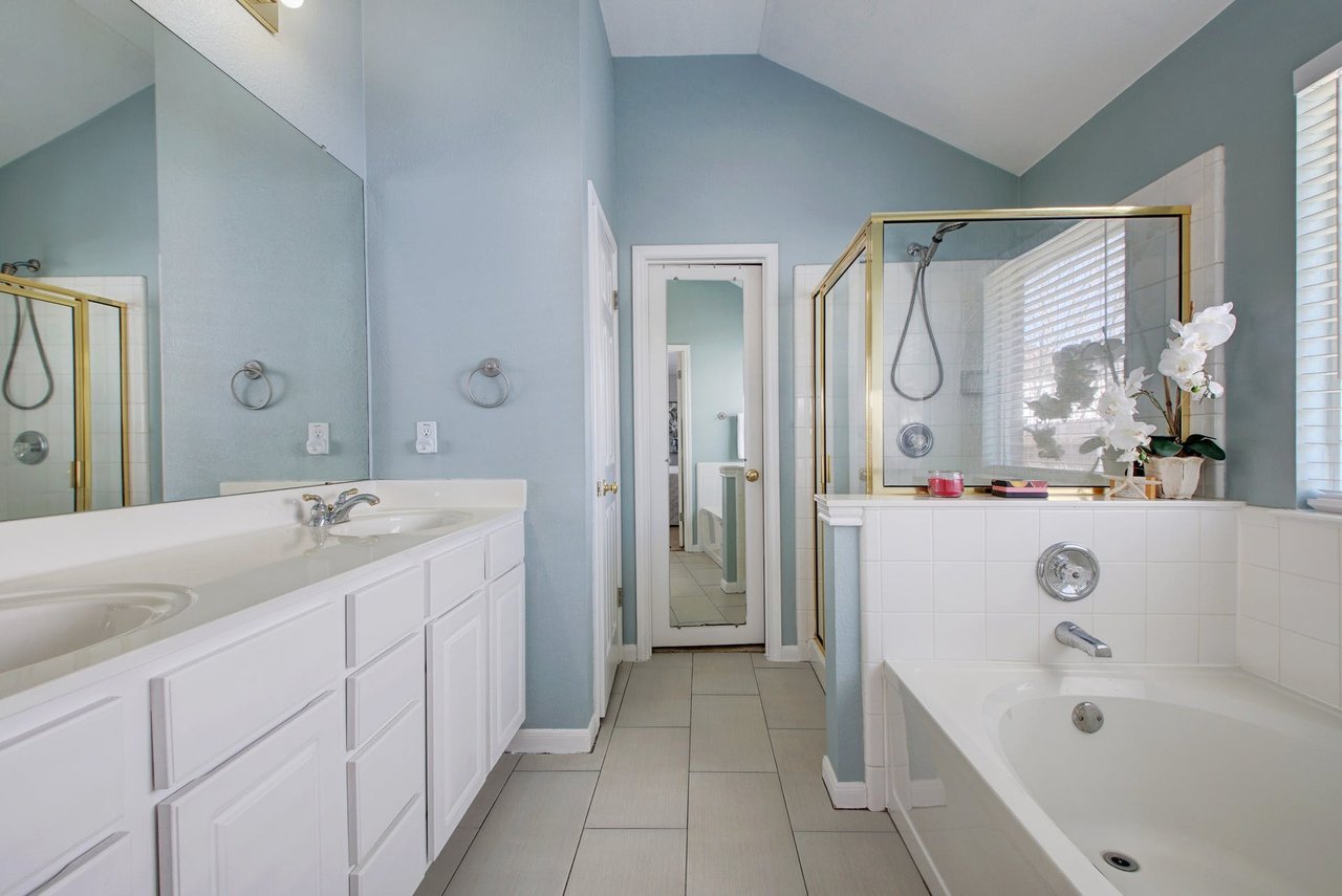 2415 Candle Ridge Trl, Georgetown, Texas 78626