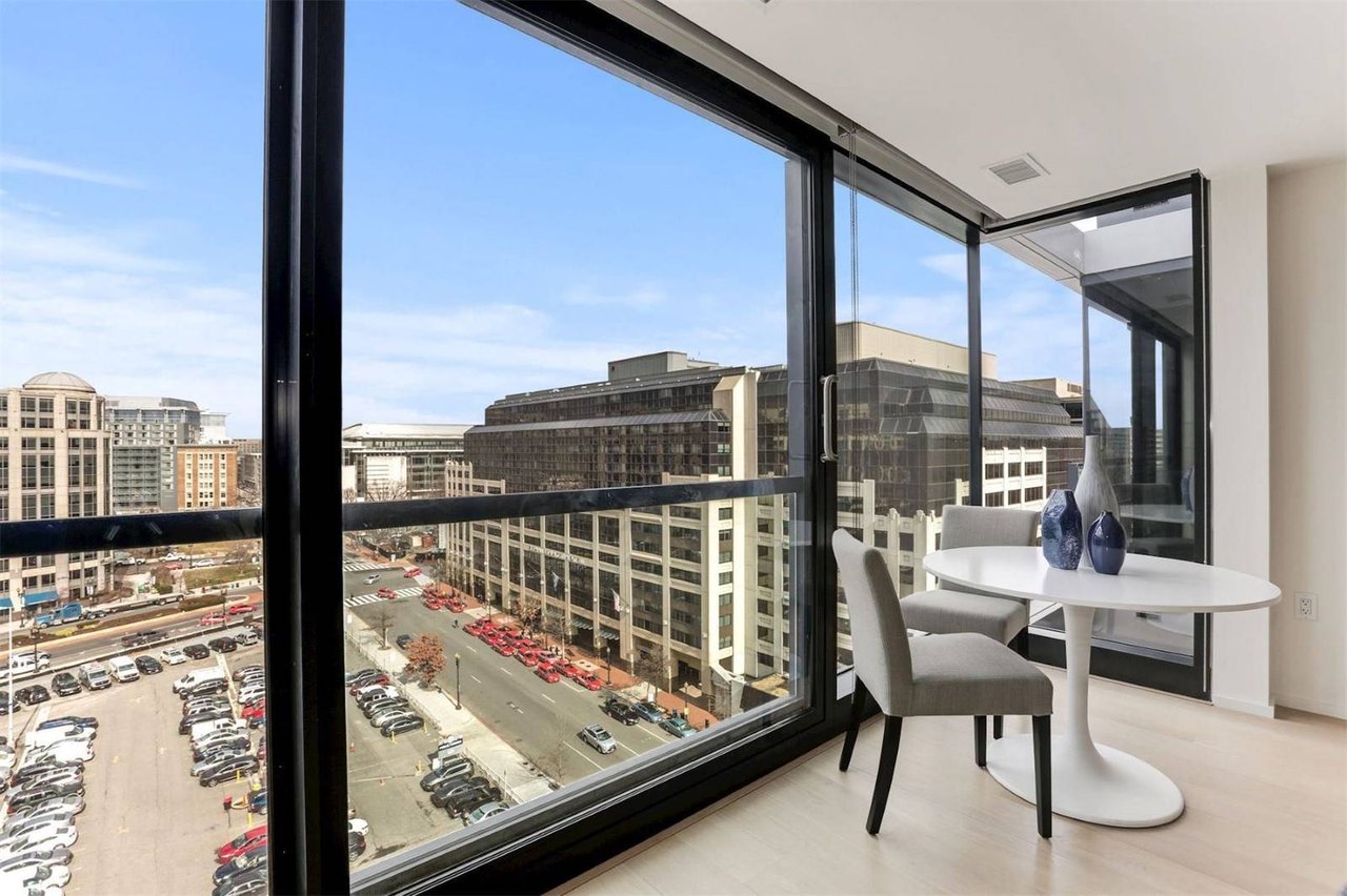 920 I St NW, #1105