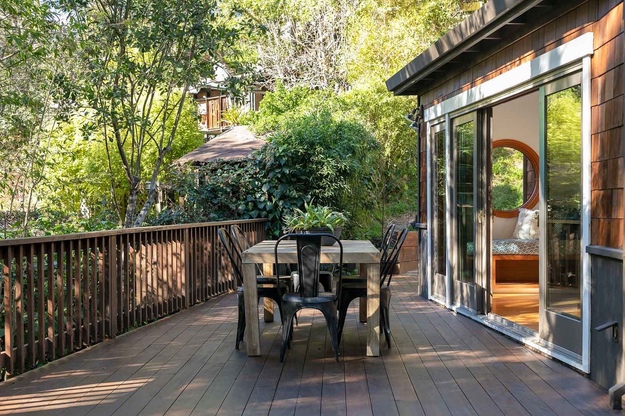 7 Crescent Lane, Fairfax