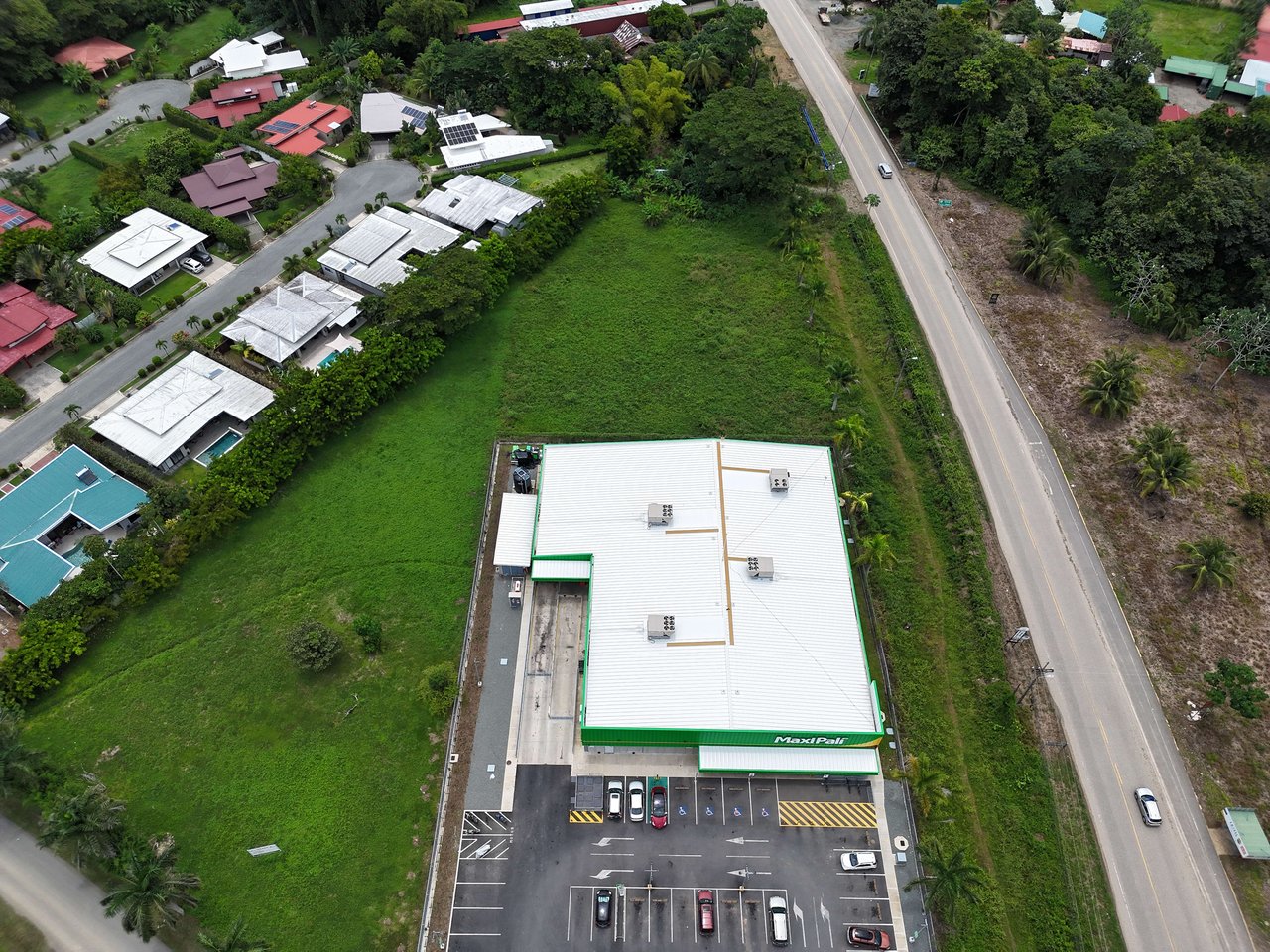 Remarkable Commercial Property in Uvita