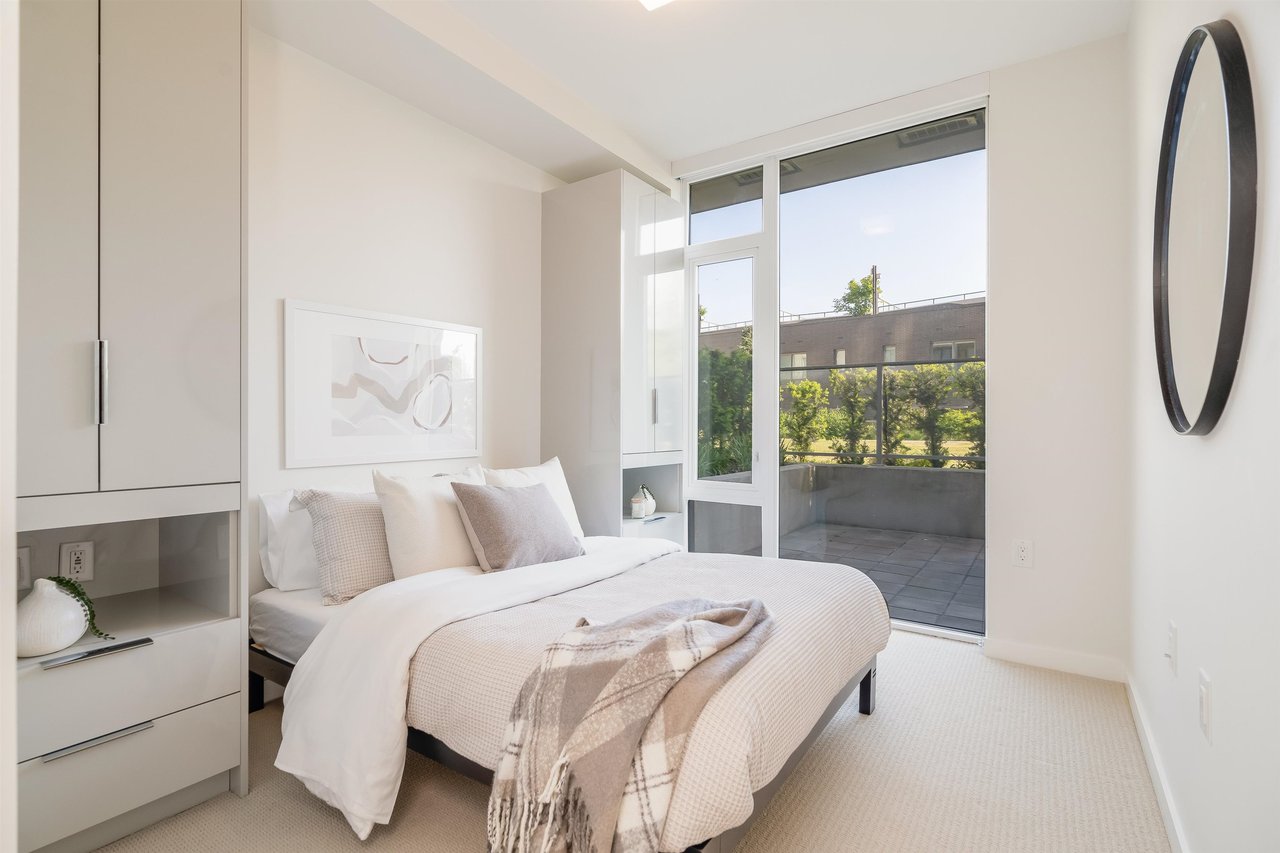 208-3538 Sawmill Cres