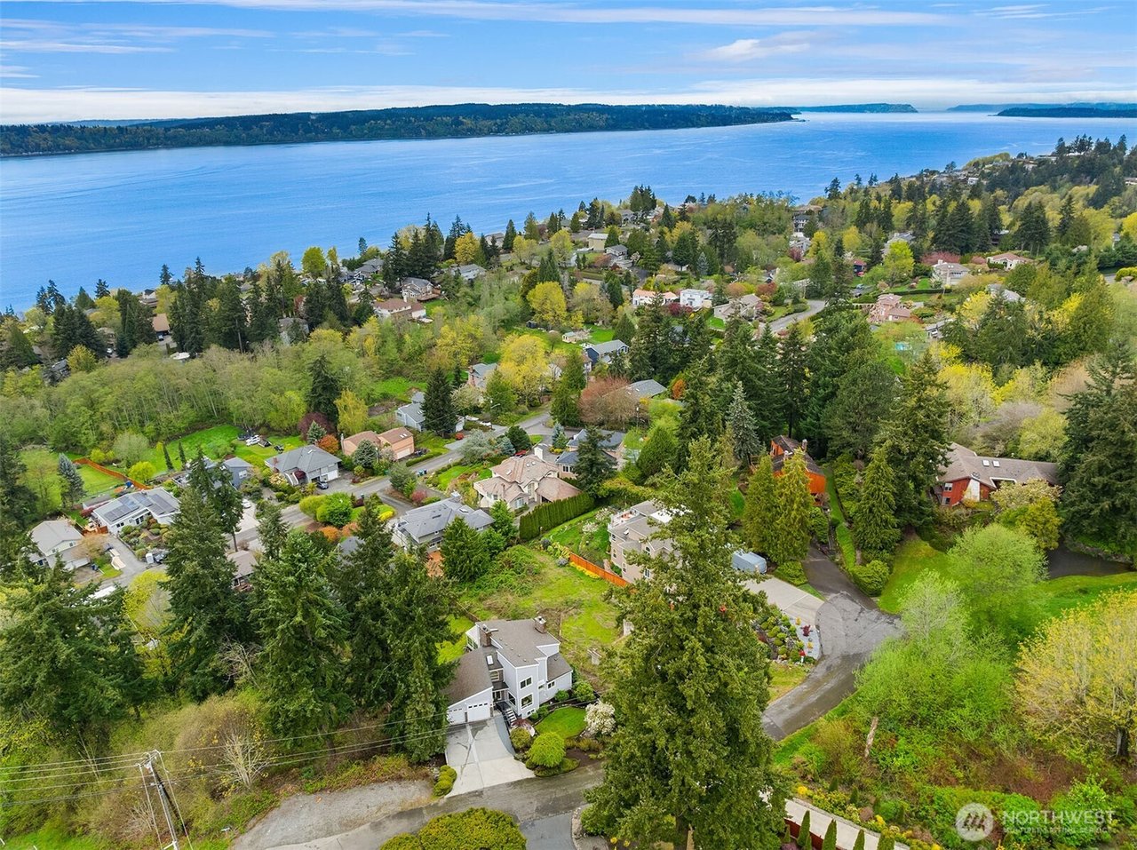 10612 MacArthur Lane, Mukilteo